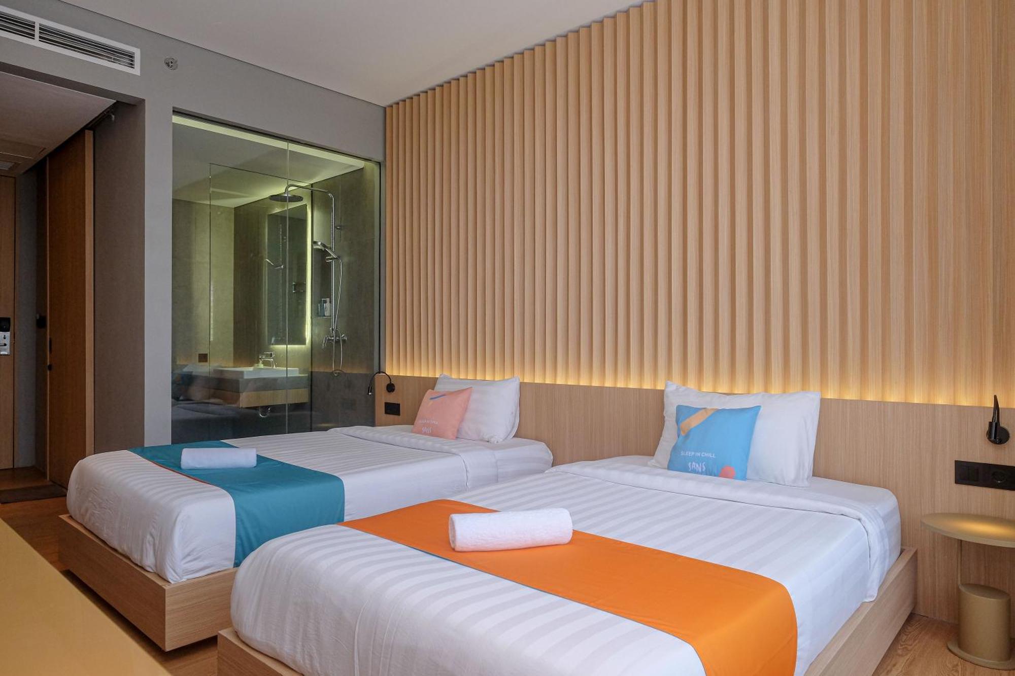 Sans Hotel Rg Living Jogja By Reddoorz Pakualaman Bagian luar foto