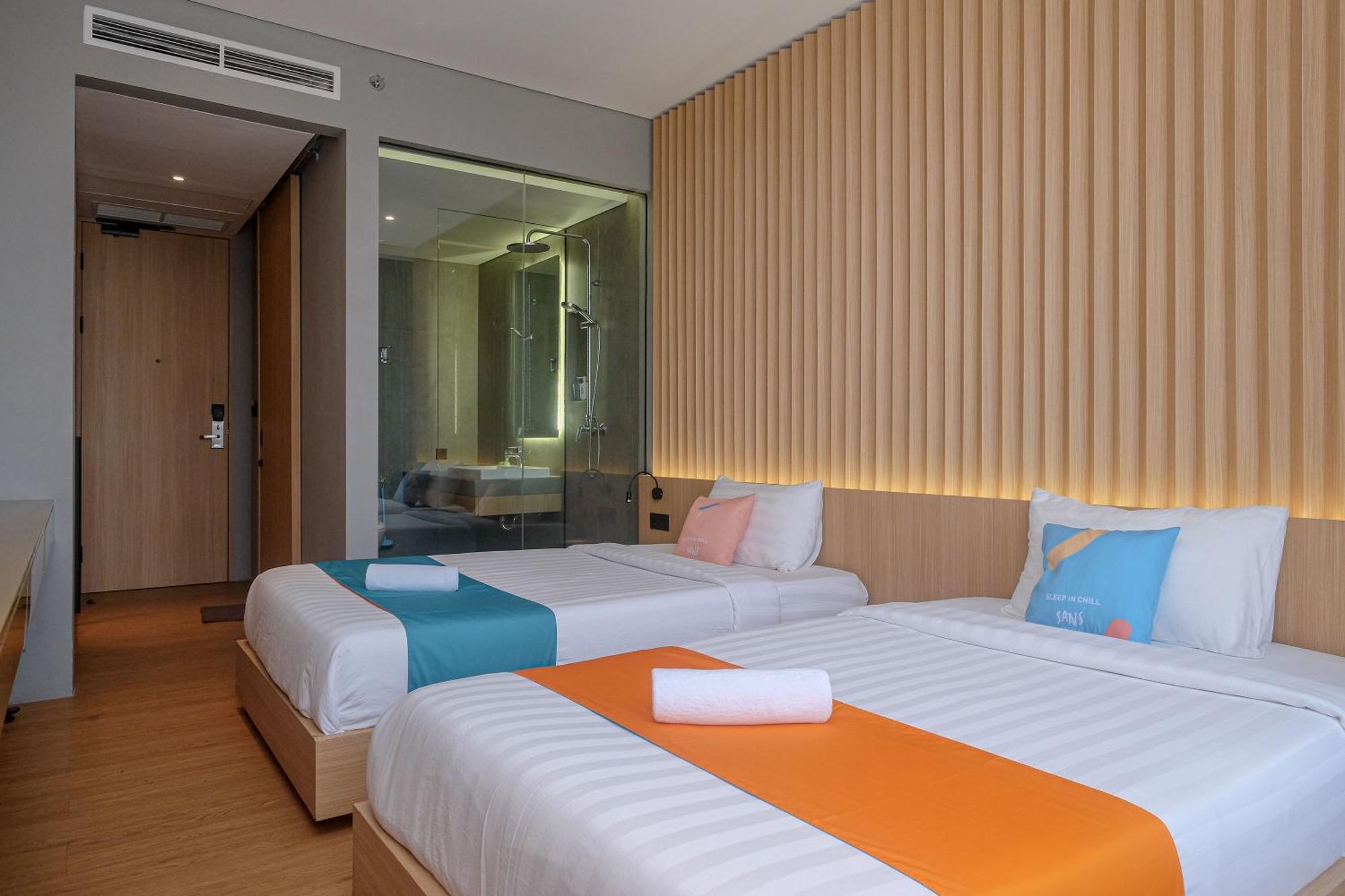 Sans Hotel Rg Living Jogja By Reddoorz Pakualaman Bagian luar foto